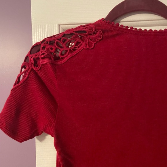 Red blouse - Picture 3 of 3